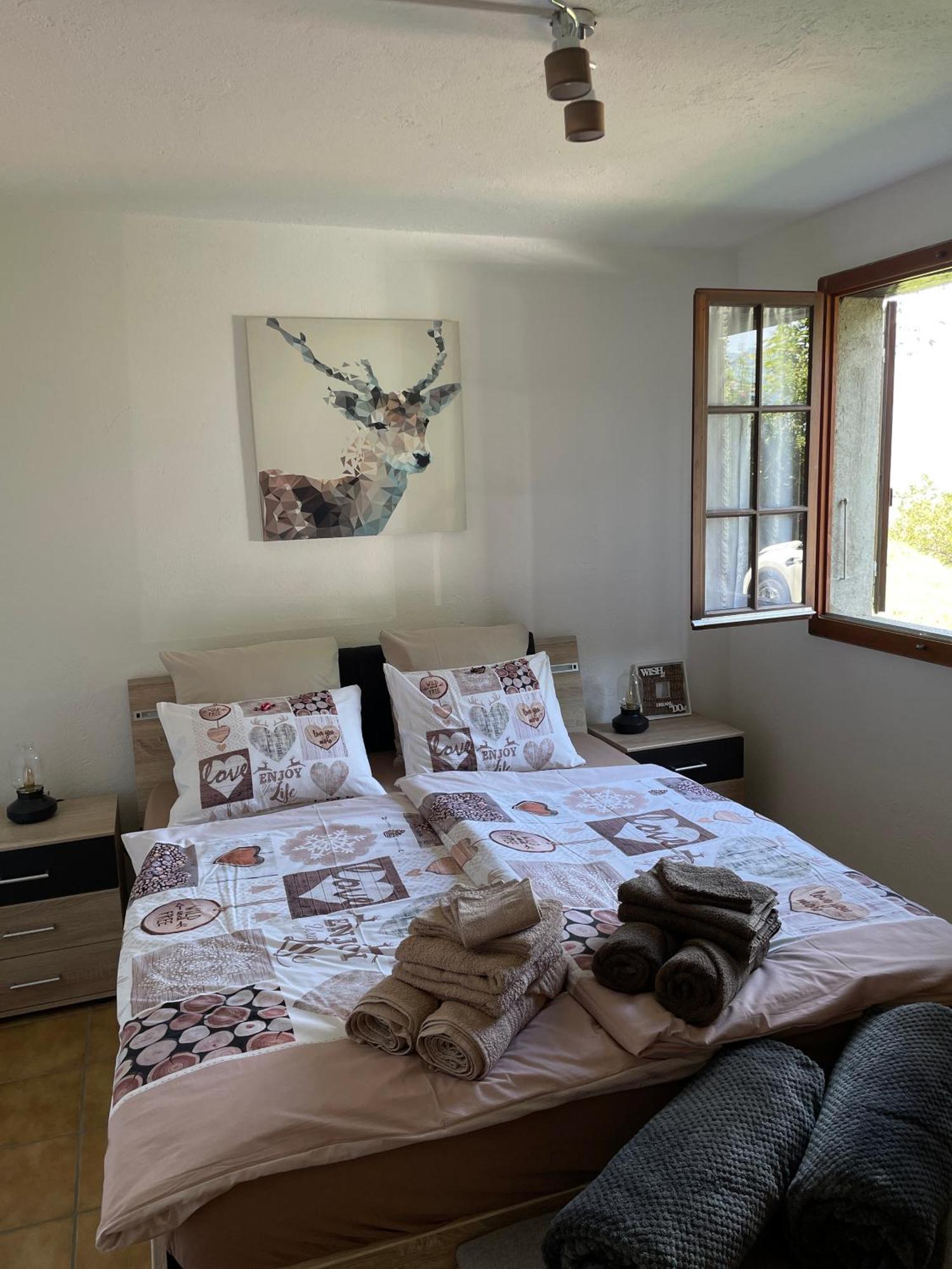 Ferienwohnung Rustico Ai Monti Cadenazzo Ngoại thất bức ảnh