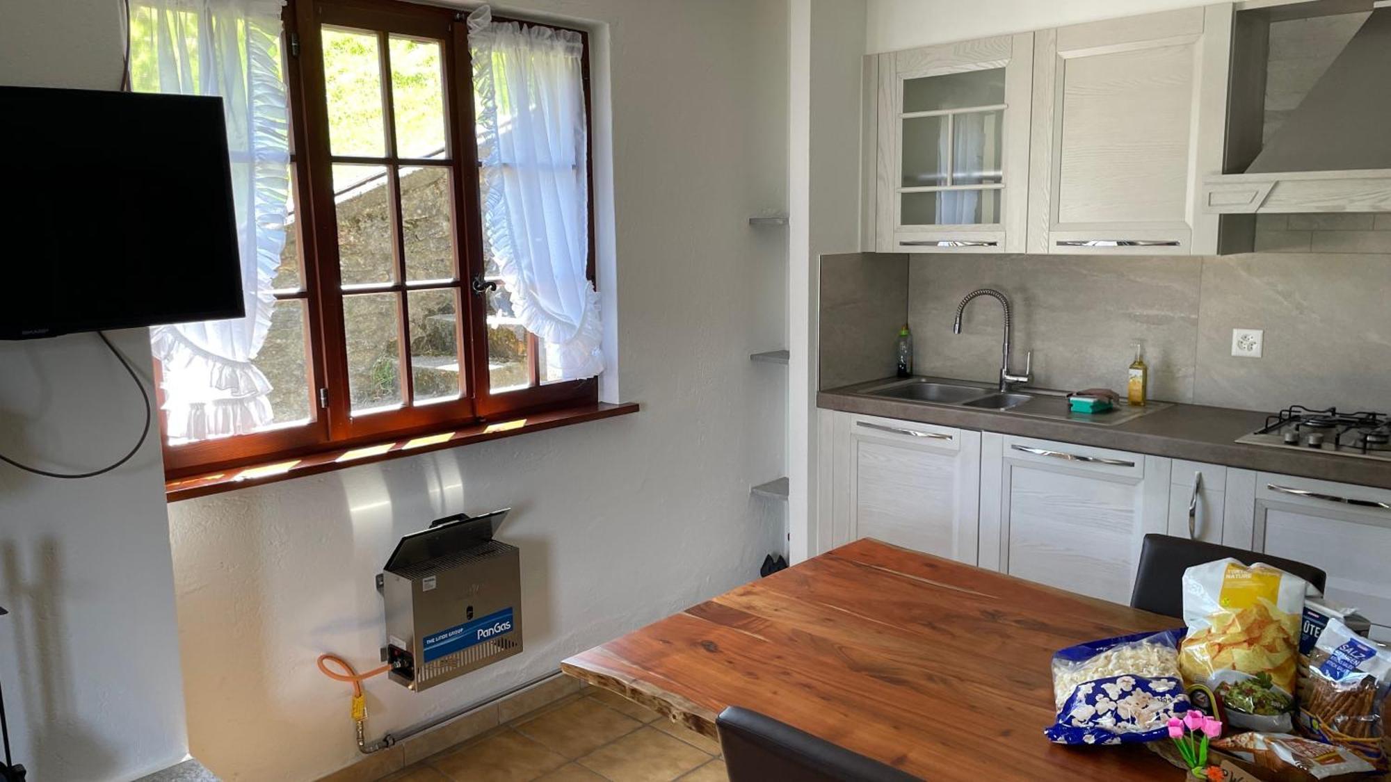 Ferienwohnung Rustico Ai Monti Cadenazzo Ngoại thất bức ảnh