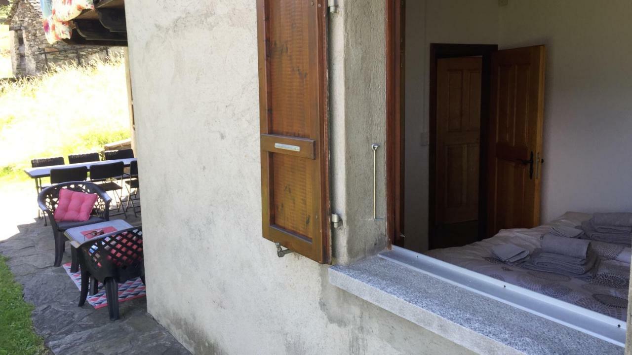 Ferienwohnung Rustico Ai Monti Cadenazzo Ngoại thất bức ảnh