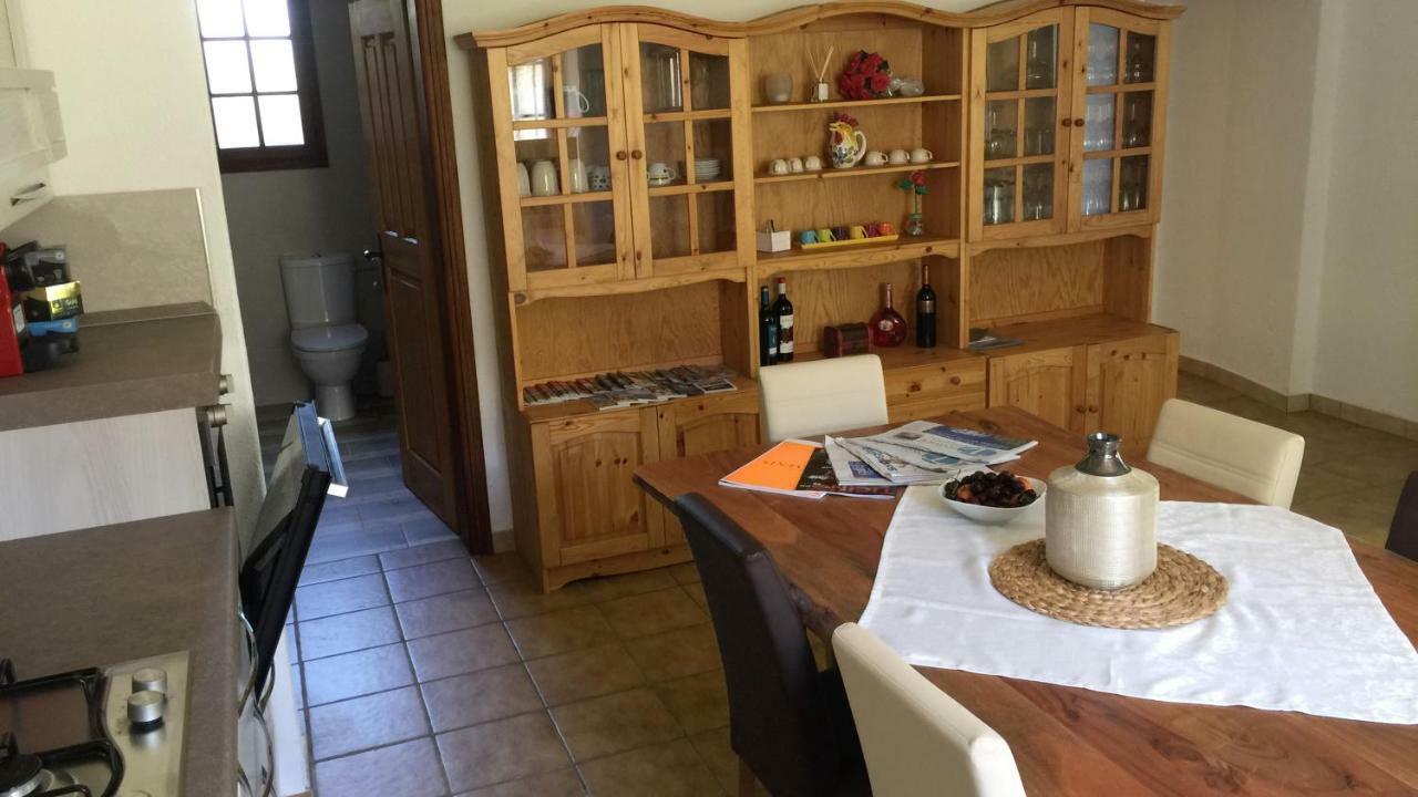 Ferienwohnung Rustico Ai Monti Cadenazzo Ngoại thất bức ảnh